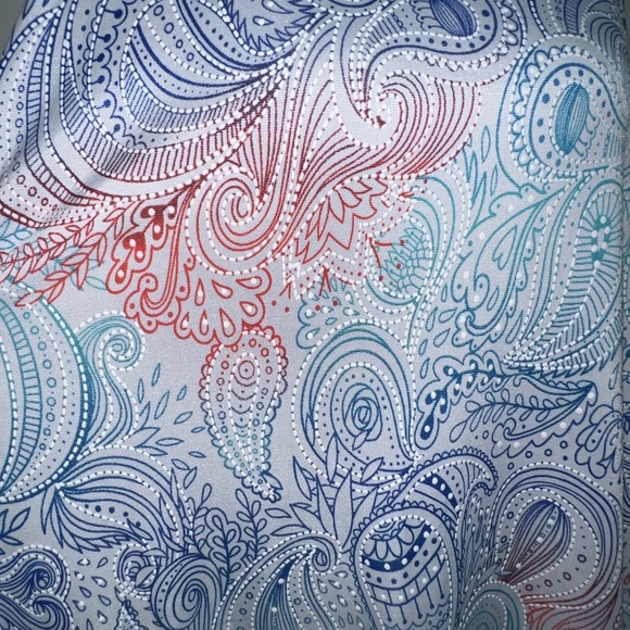 Women's size large Paisley Sleeveless top, shirt, blouse summer tank top paisley - Picture 4 of 7